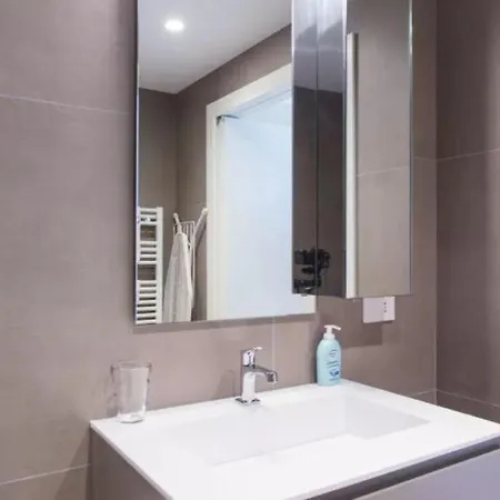 Elegant Aparment In Exclusive Downtown Tower 公寓