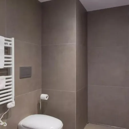Elegant Aparment In Exclusive Downtown Tower 公寓